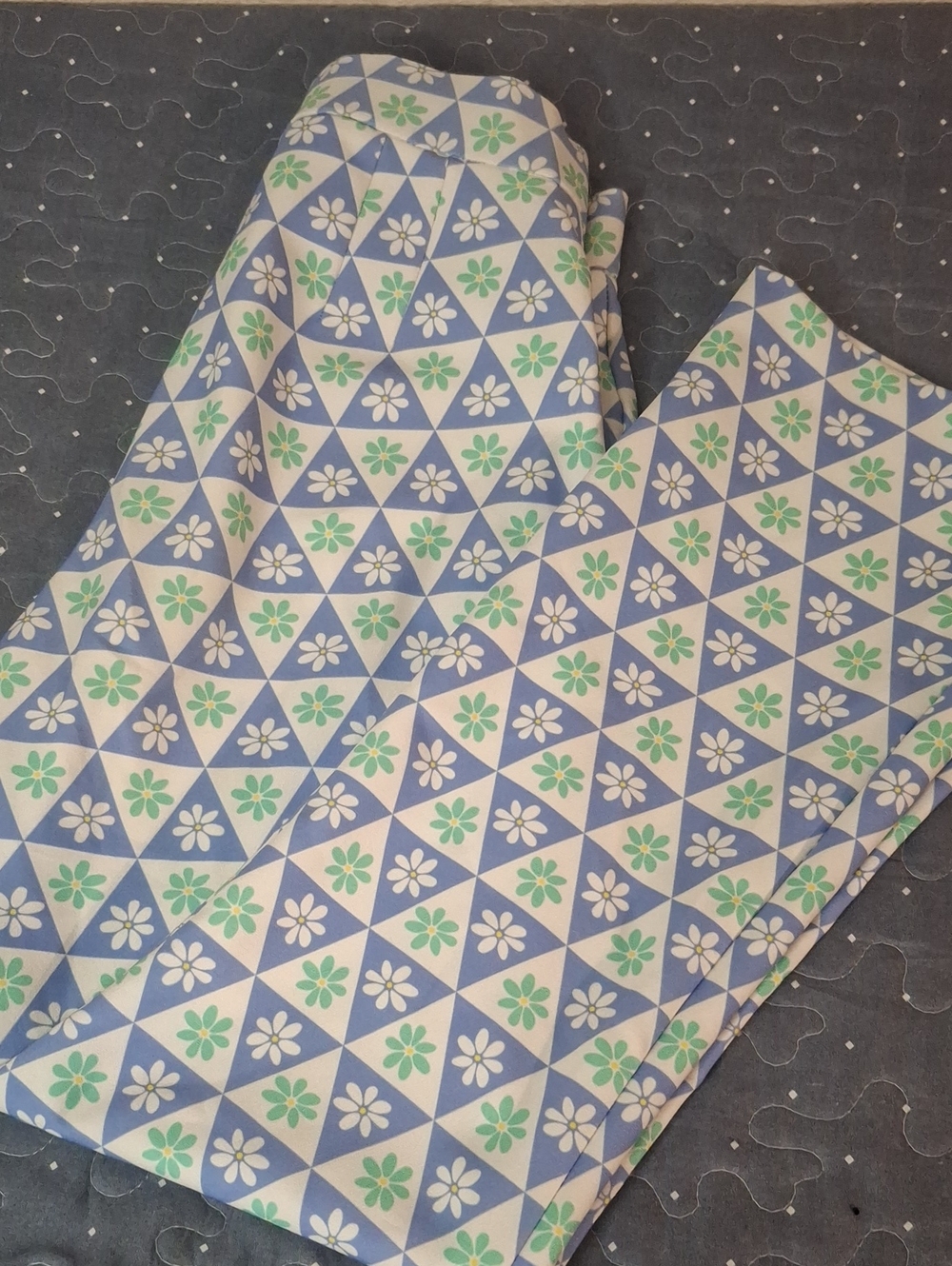 ZARA Women’s Blue & Green Floral Triangle Print Pants size XS